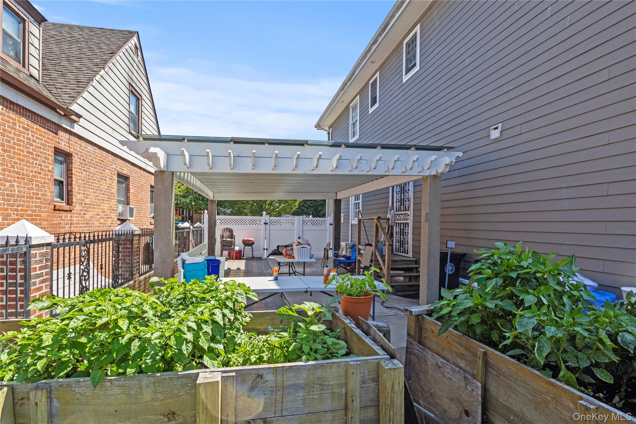 1011 Bay 24th Street, Far Rockaway, NY 11691