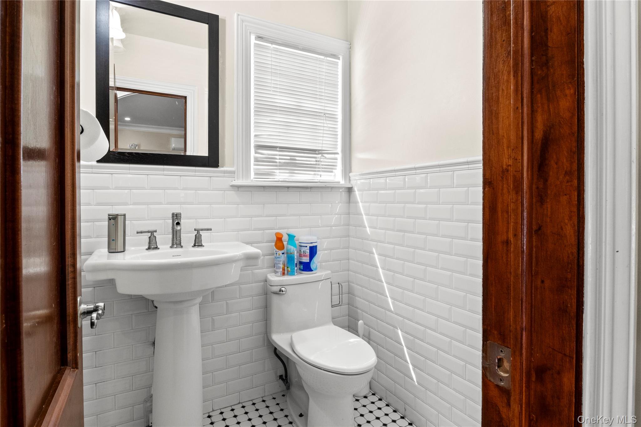 1011 Bay 24th Street, Far Rockaway, NY 11691