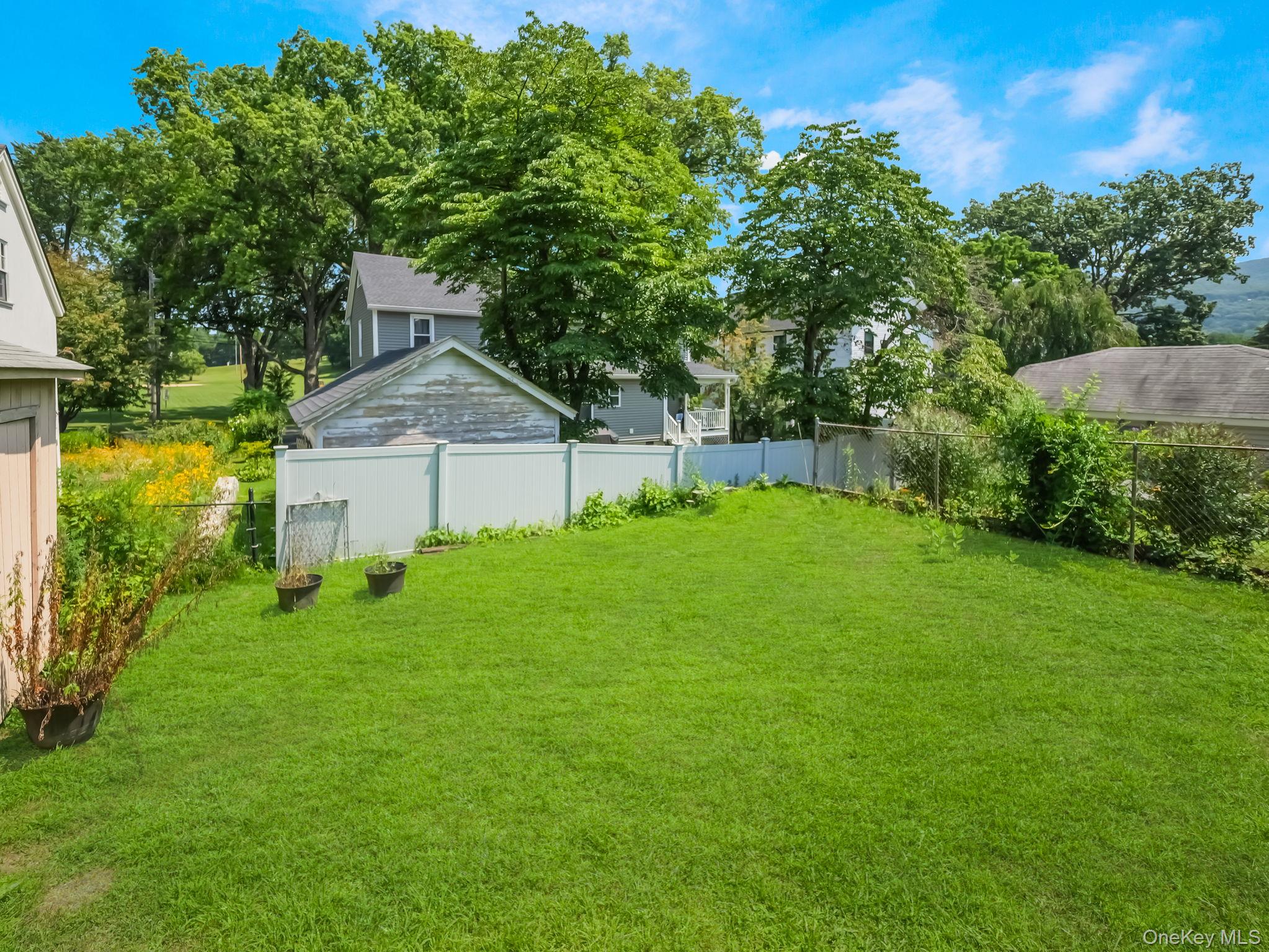 17 Maple Street, Beacon, NY 12508