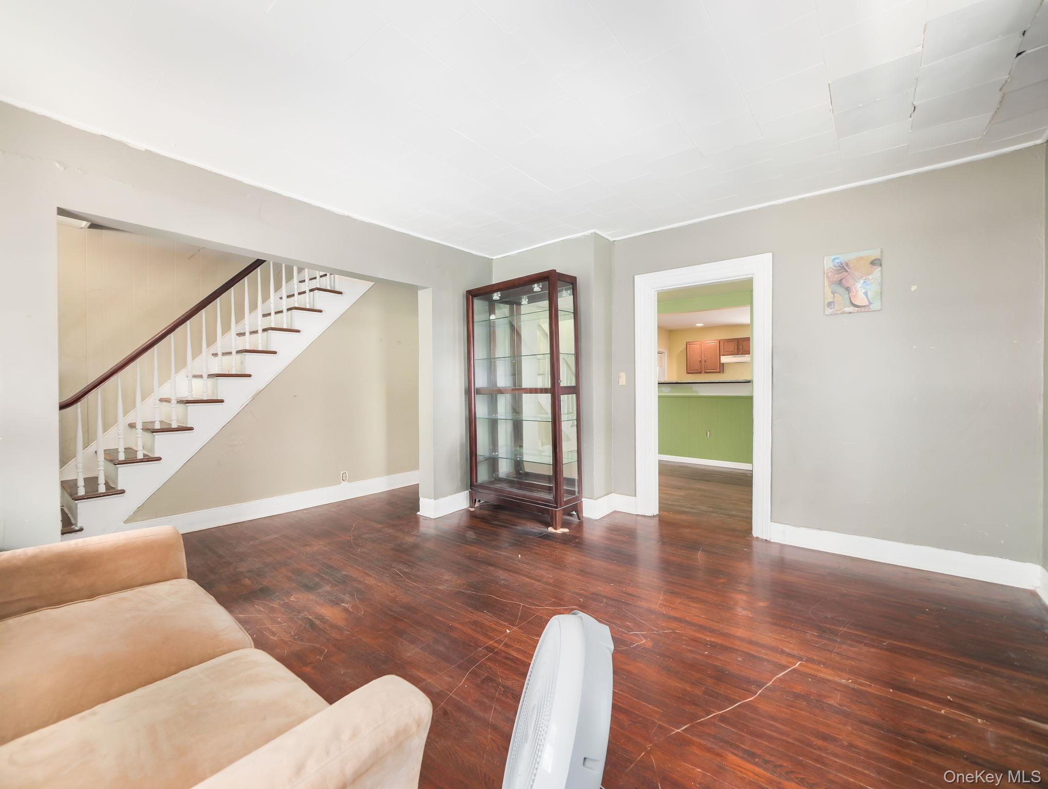 17 Maple Street, Beacon, NY 12508