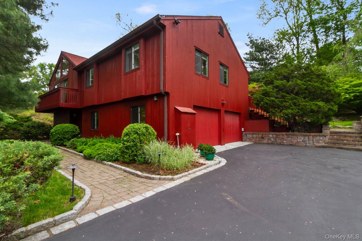 12 Ilana Court, Armonk, NY 10504