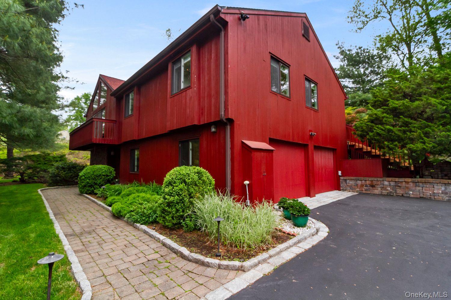 12 Ilana Court, Armonk, NY 10504