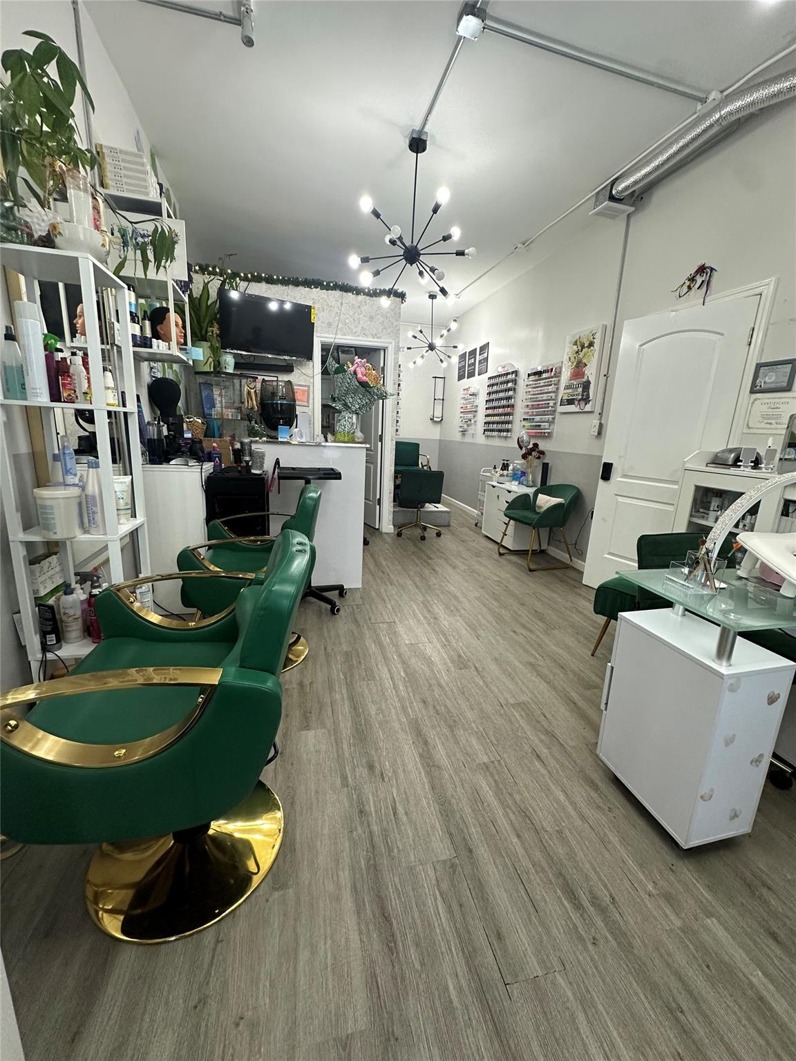 244-08 Jericho Turnpike, Floral Park, NY 11001