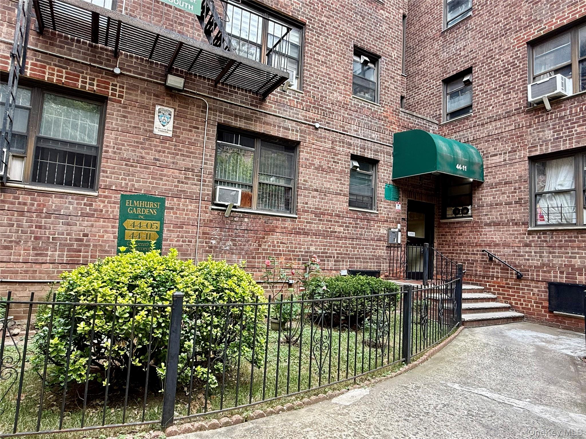 44-11 Macnish # 5C, Elmhurst, NY 11373