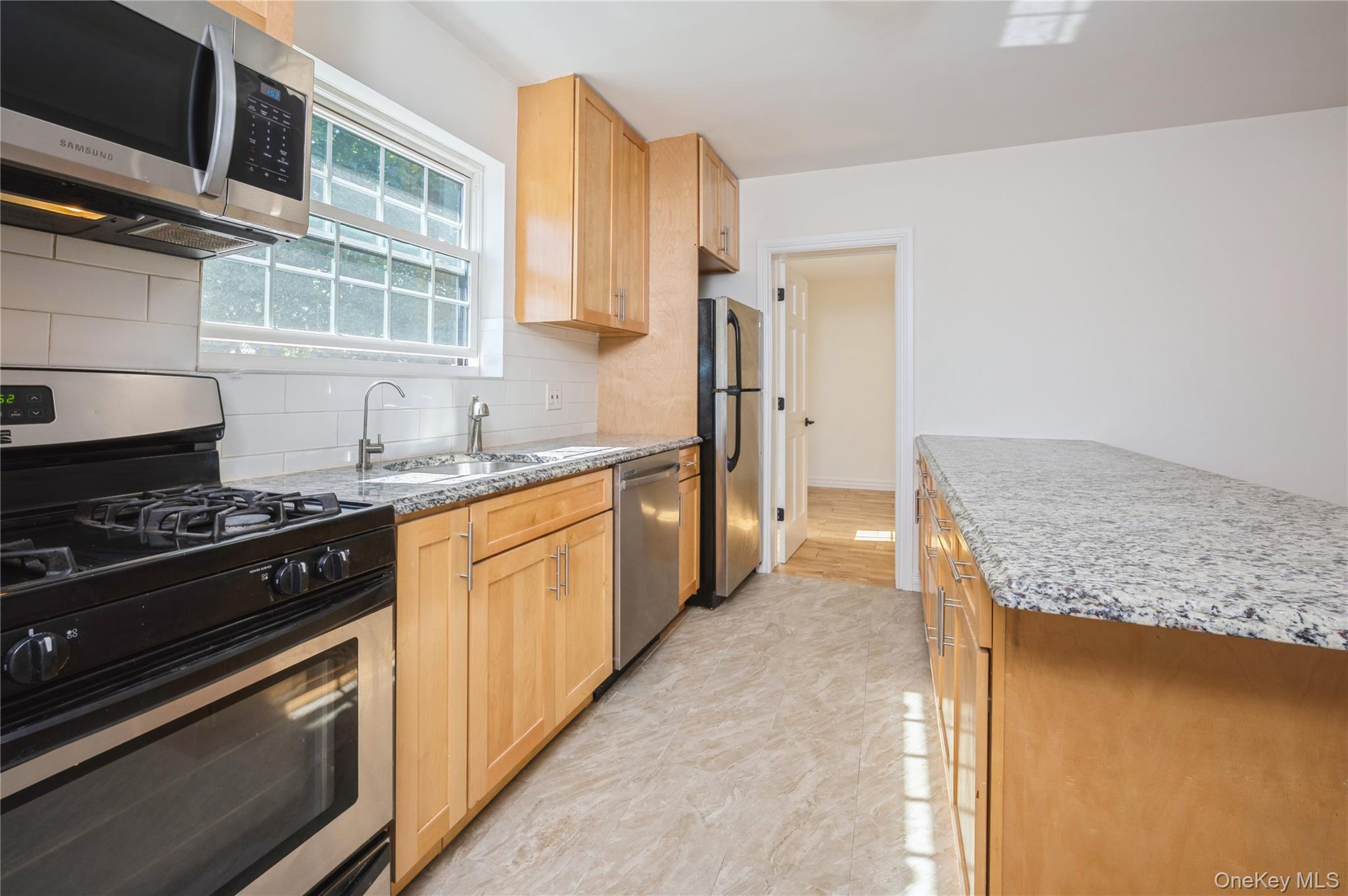 12 Bellew Avenue # Top Floor, Eastchester, NY 10709