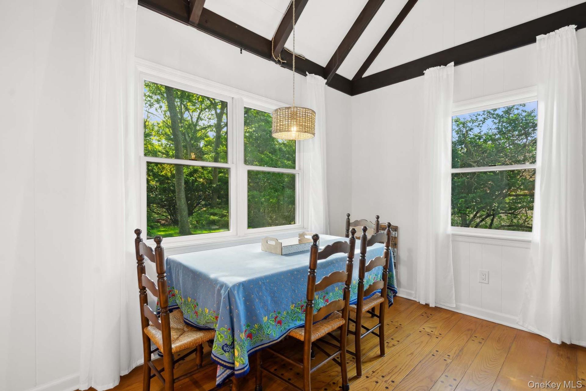 3 Foster Avenue, Hampton Bays, NY 11946