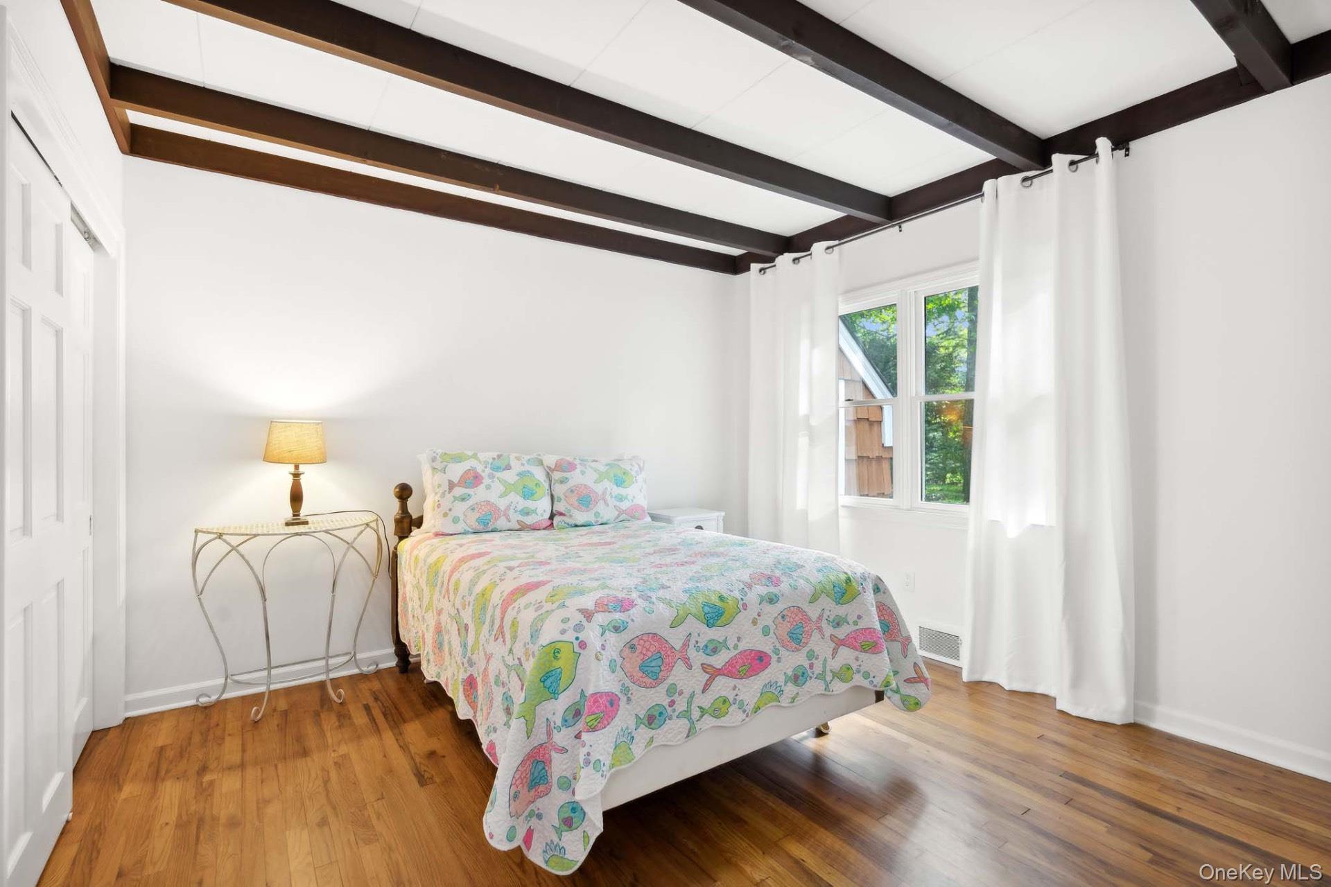 3 Foster Avenue, Hampton Bays, NY 11946