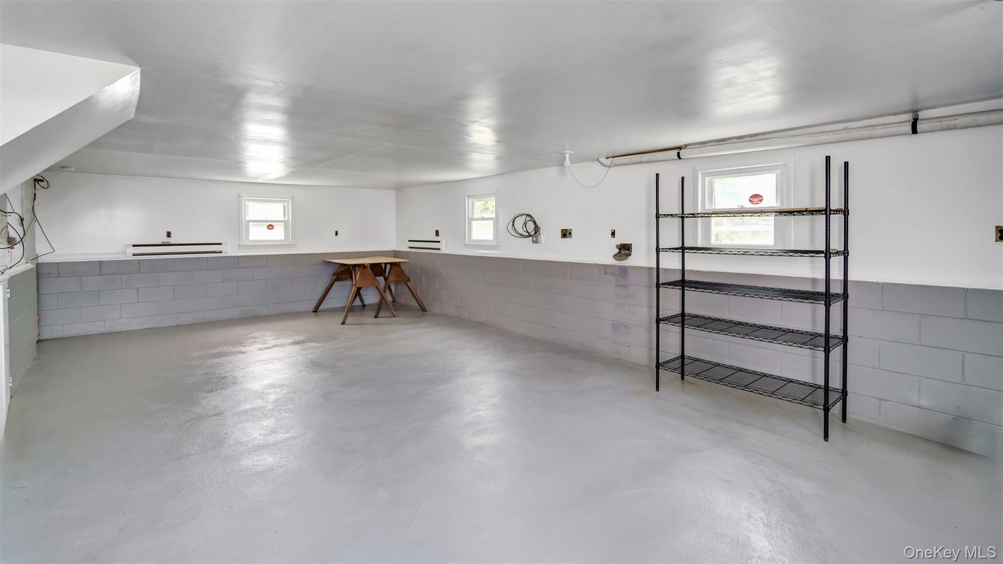 74 Foster Avenue, Hampton Bays, NY 11946