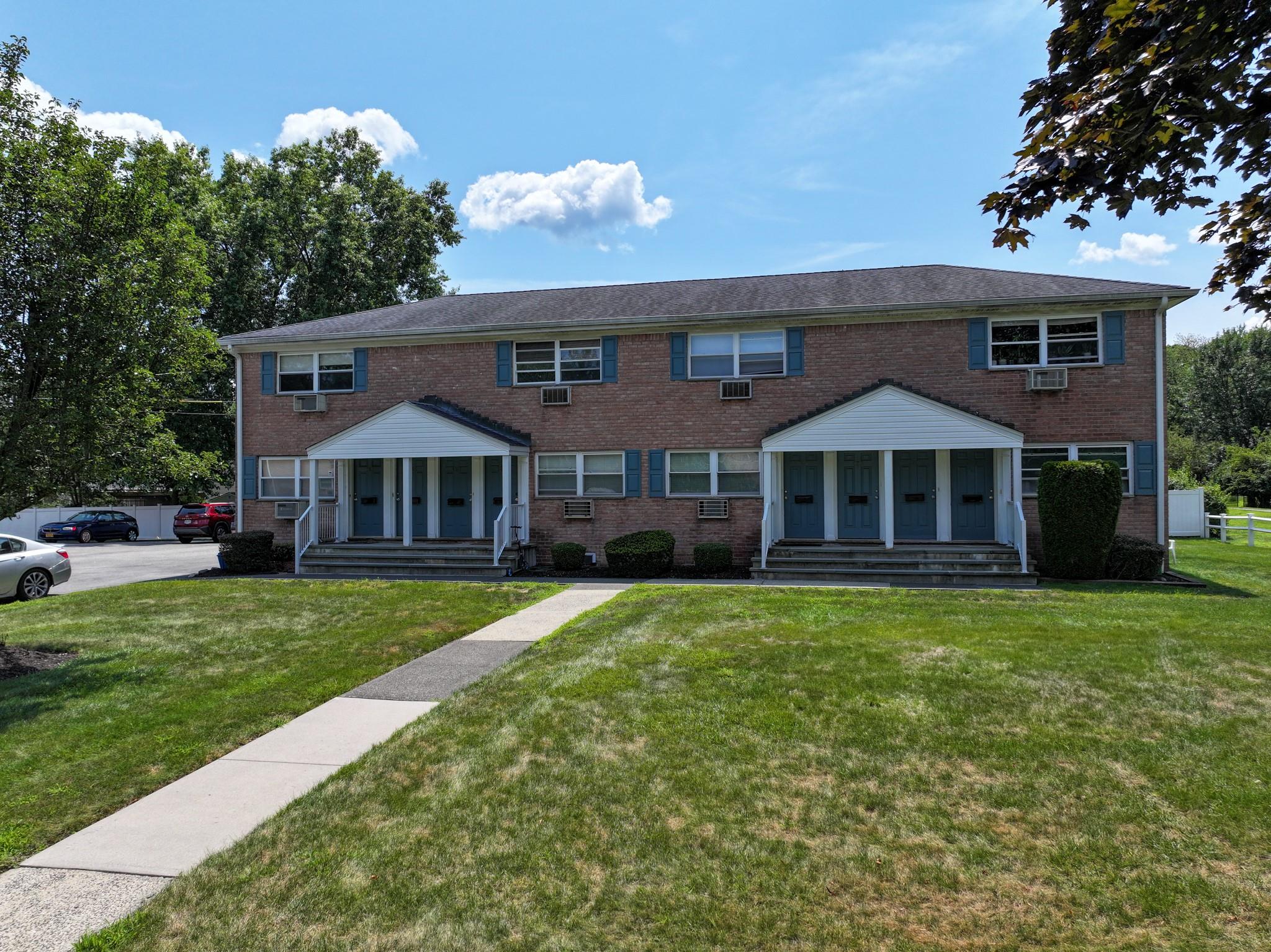 167 Meyer Oval, Pearl River, NY 10965