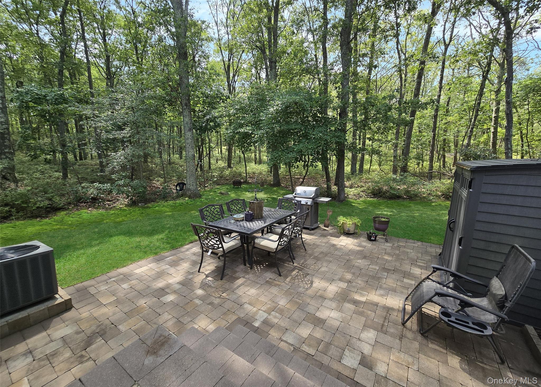 17 Penn Commons, Yaphank, NY 11980