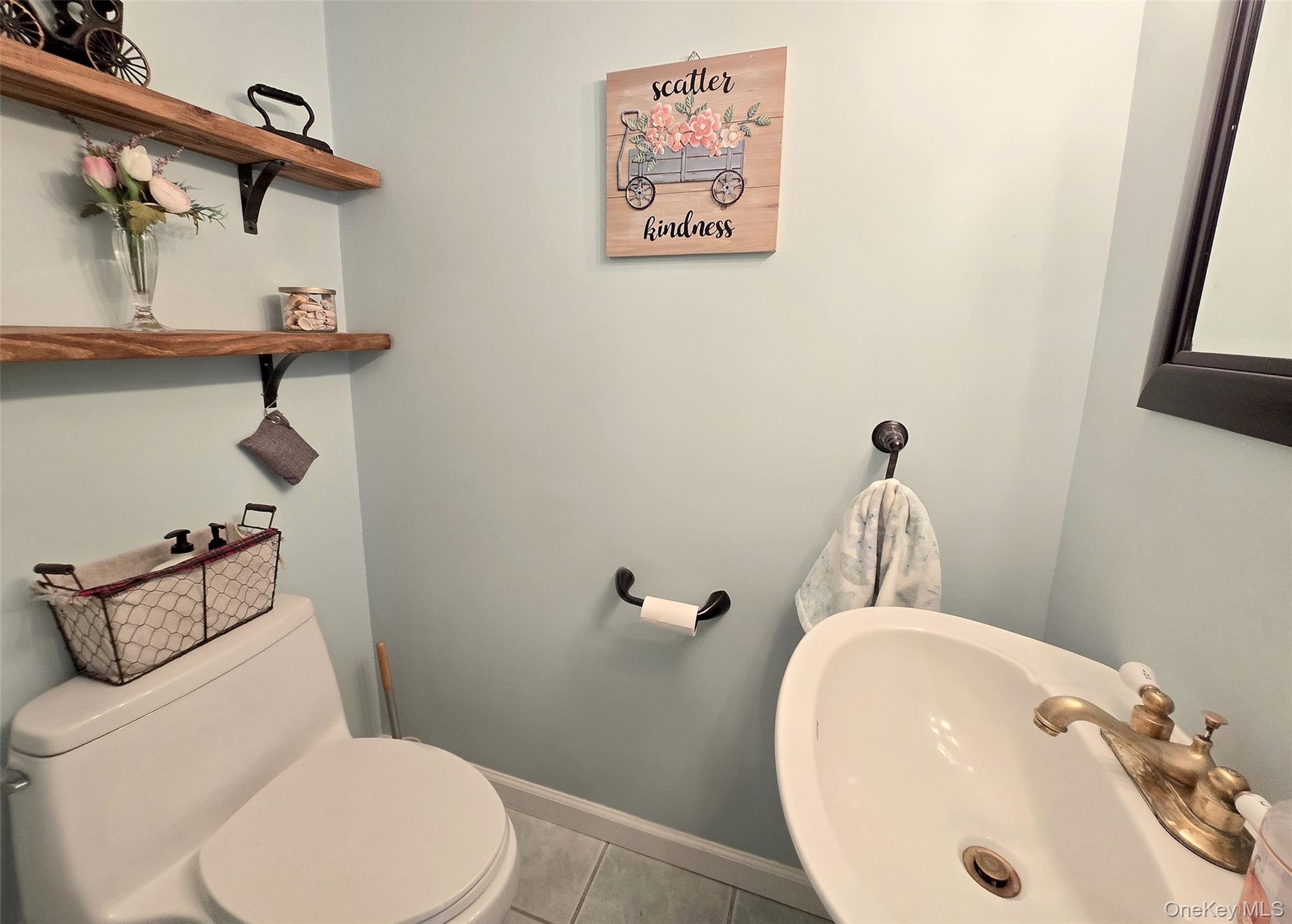 17 Penn Commons, Yaphank, NY 11980