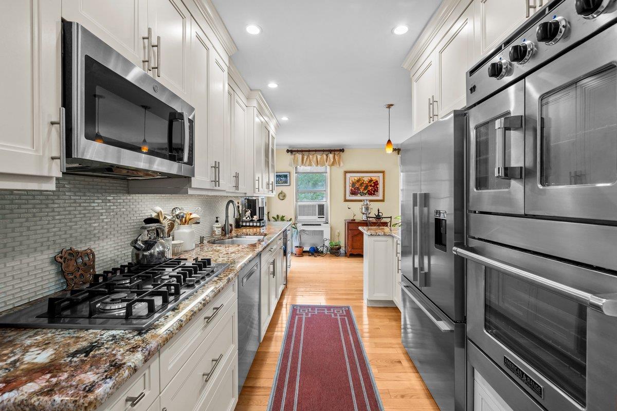 3299 Cambridge Avenue # 8J, Bronx, NY 10463