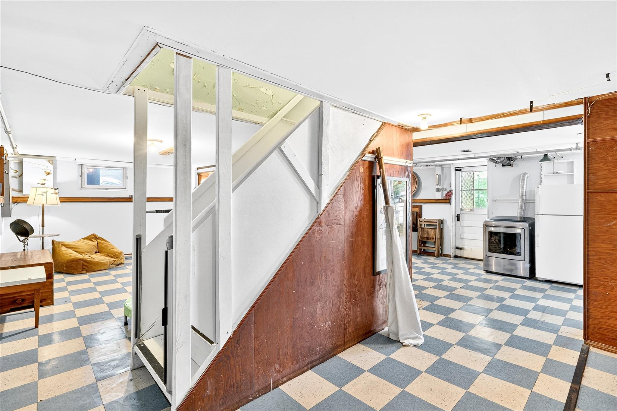 81 Lincoln Avenue, Yonkers, NY 10704