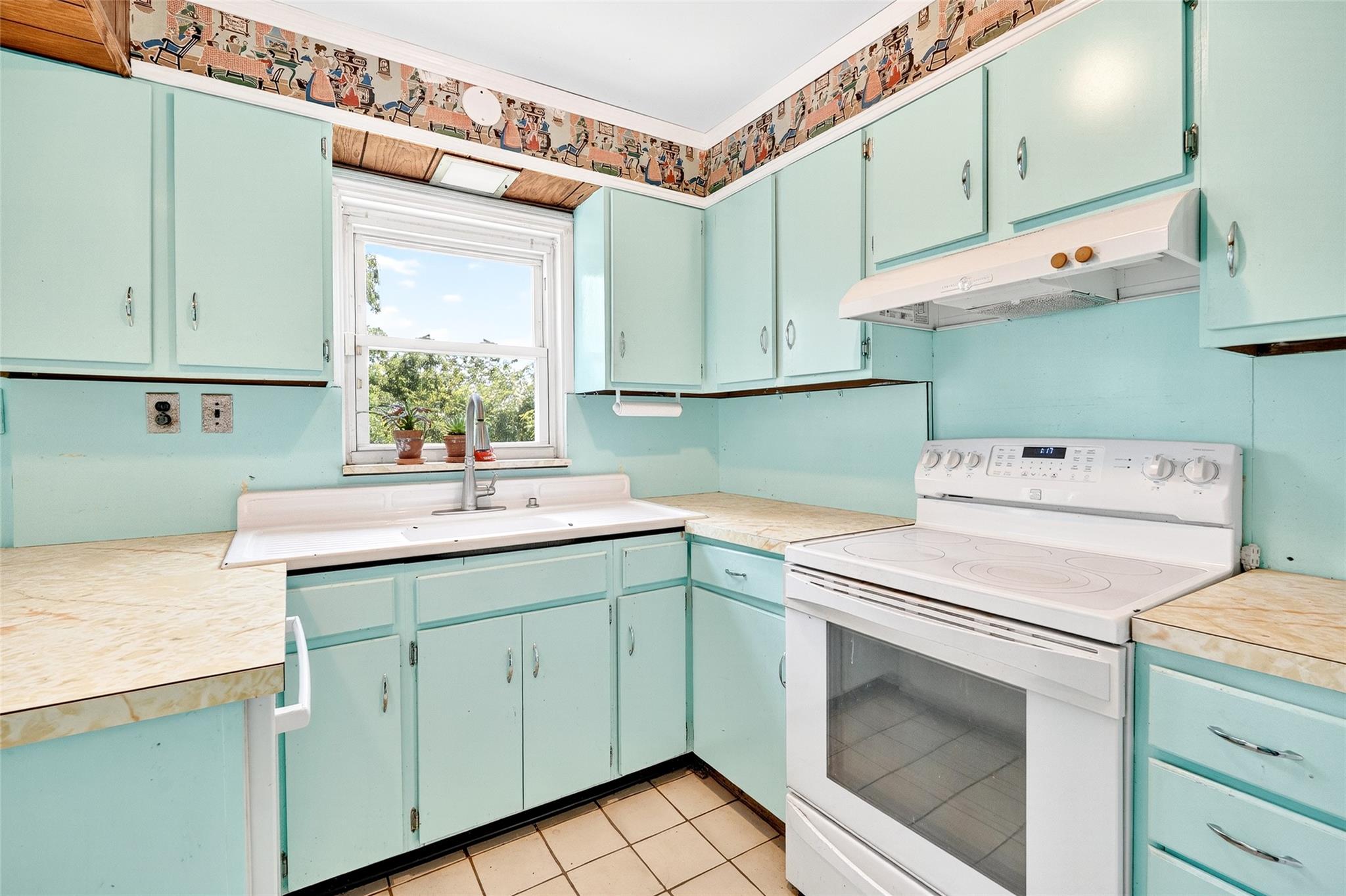 81 Lincoln Avenue, Yonkers, NY 10704