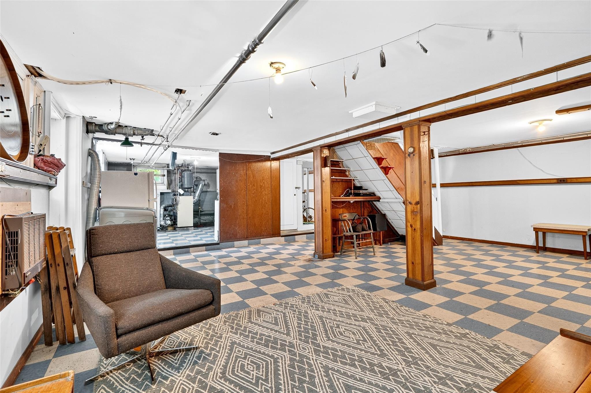 81 Lincoln Avenue, Yonkers, NY 10704