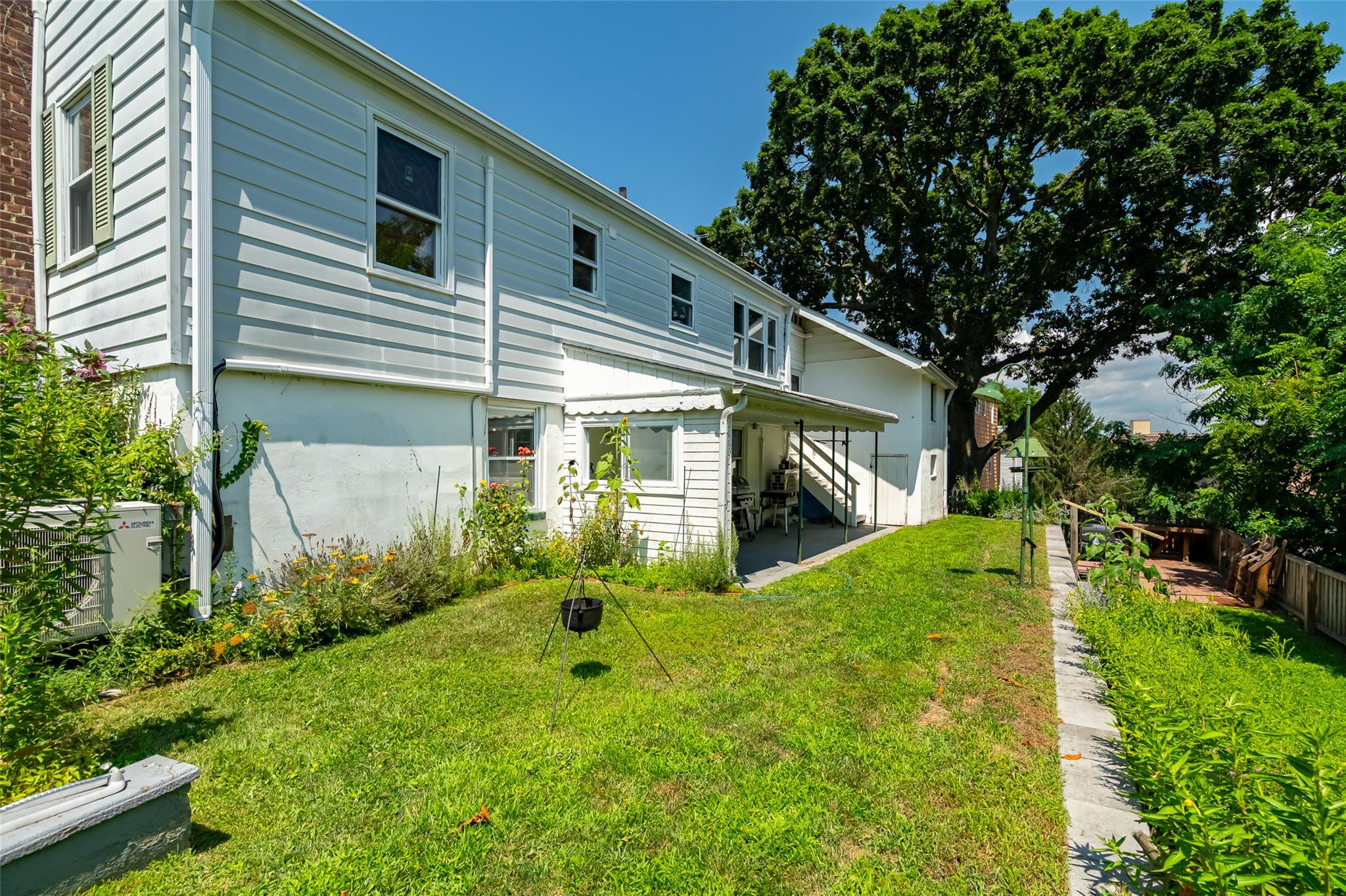 81 Lincoln Avenue, Yonkers, NY 10704