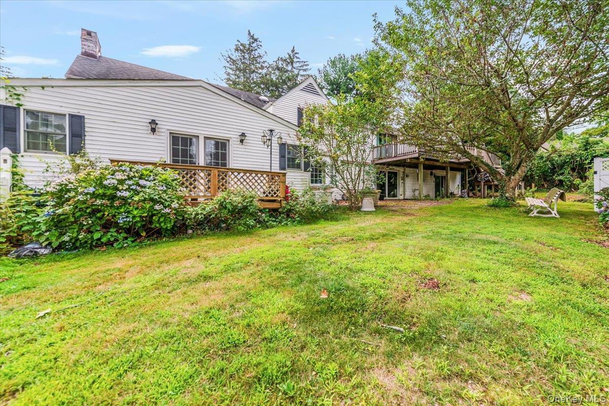 221 Huntington Bay Road, Huntington, NY 11743