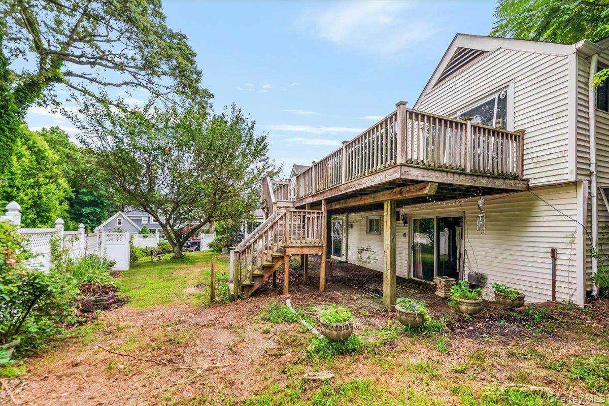 221 Huntington Bay Road, Huntington, NY 11743