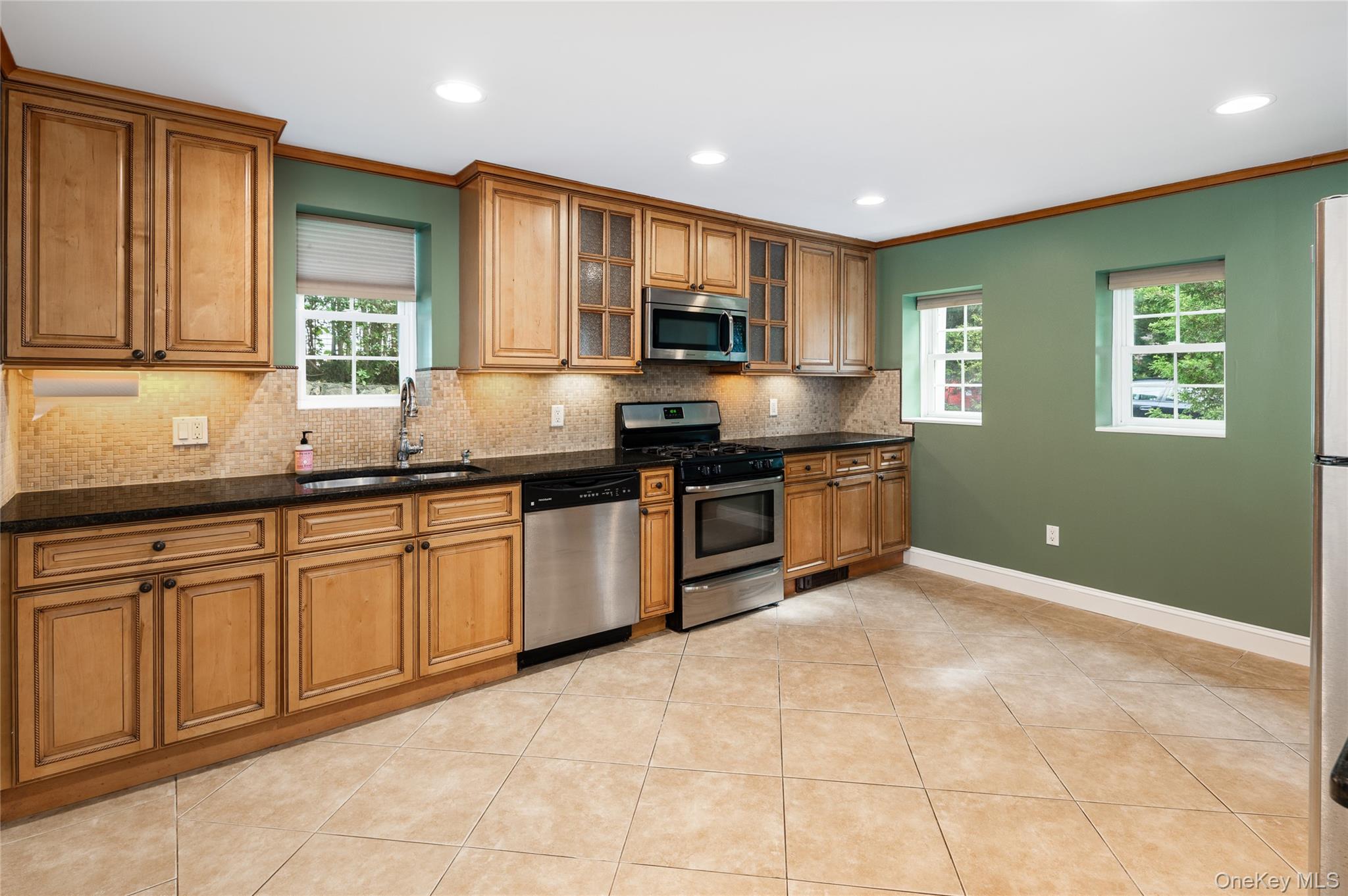 7 Battista Drive, Mahopac, NY 10541