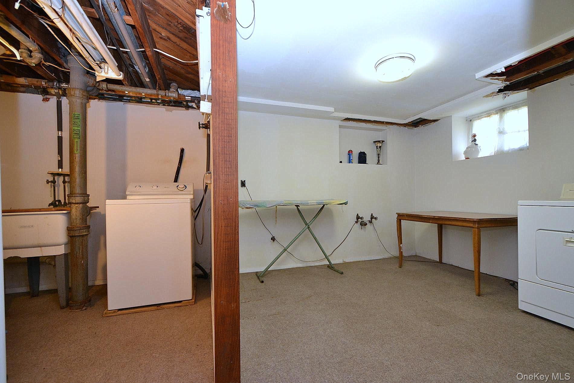 348 Town Line Road, Commack, NY 11725