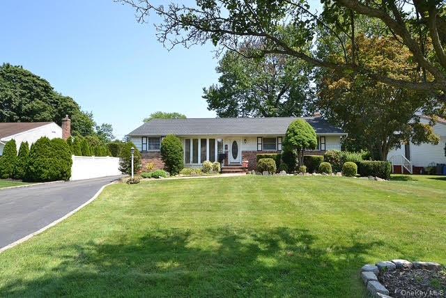 348 Town Line Road, Commack, NY 11725