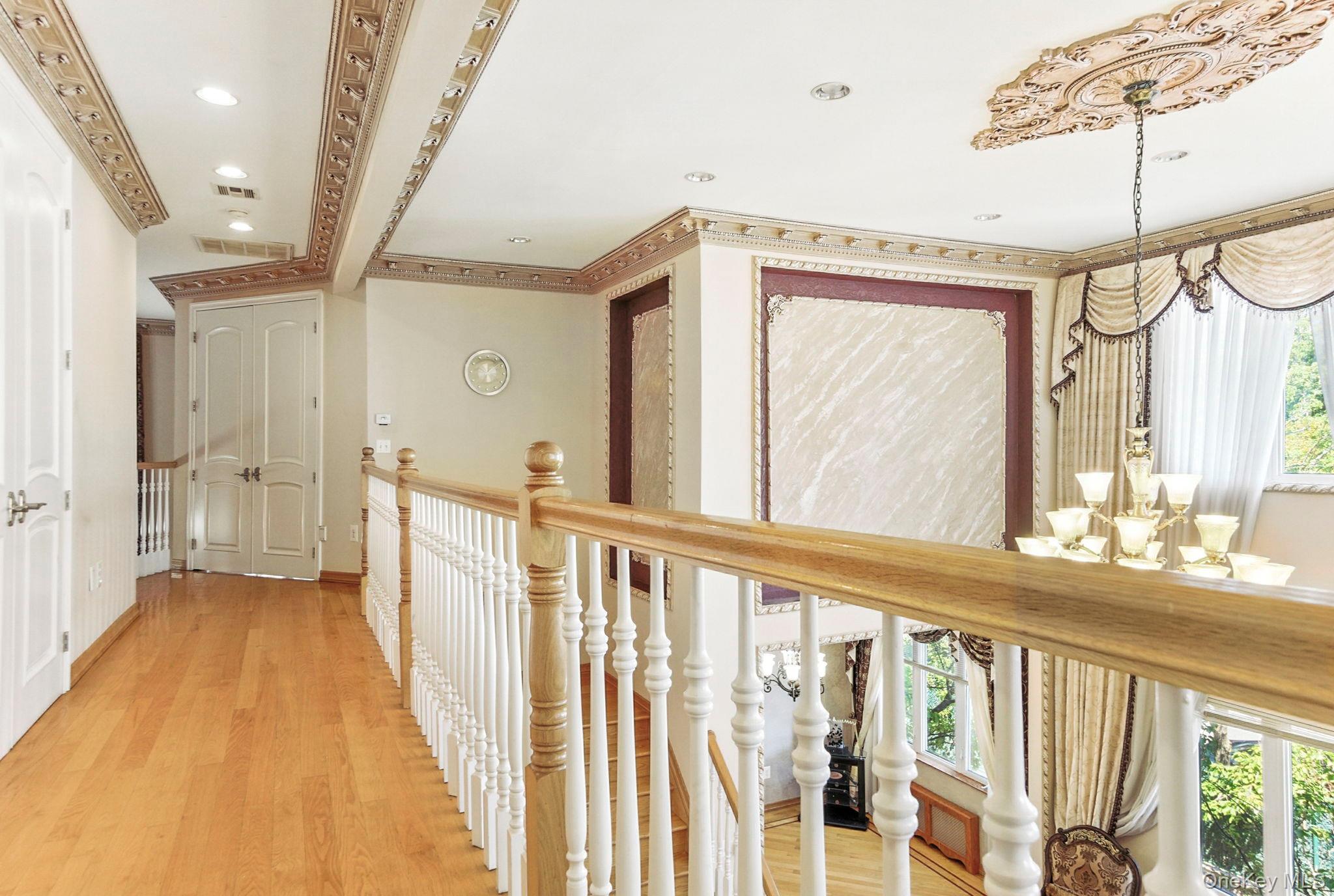 77-16 Kew Forest Lane, Flushing, NY 11375