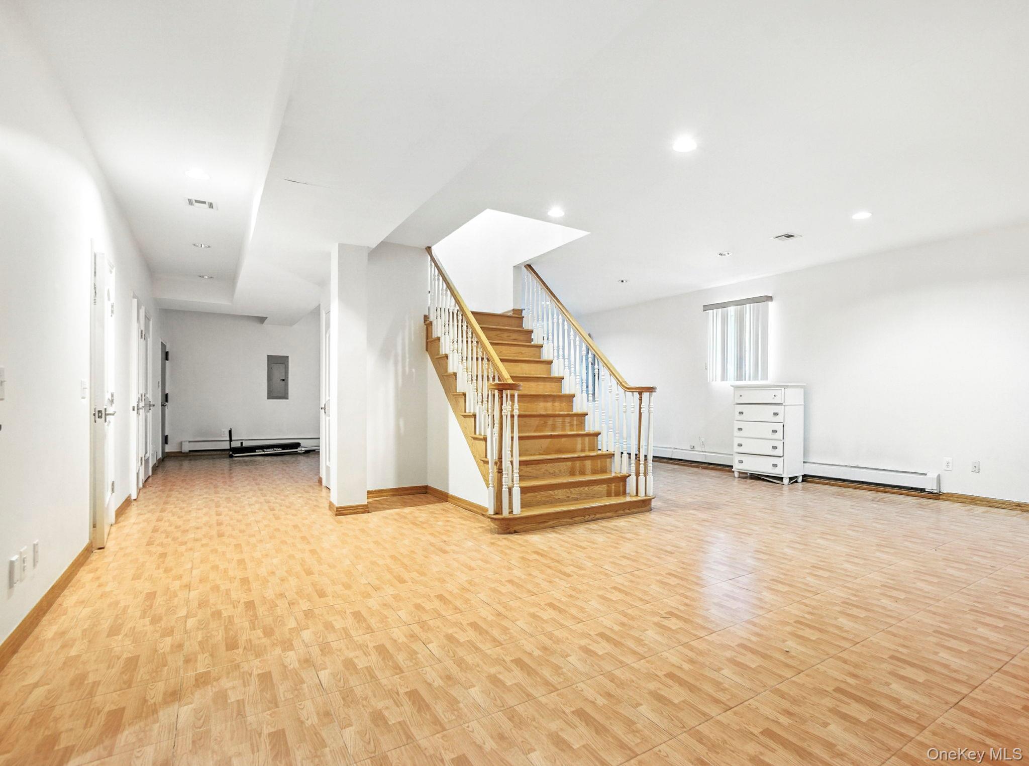 77-16 Kew Forest Lane, Flushing, NY 11375