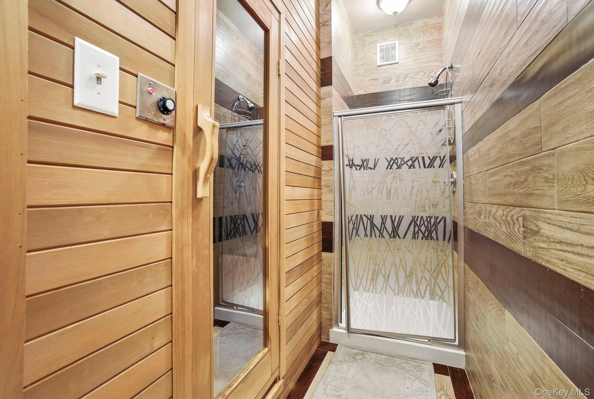 77-16 Kew Forest Lane, Flushing, NY 11375