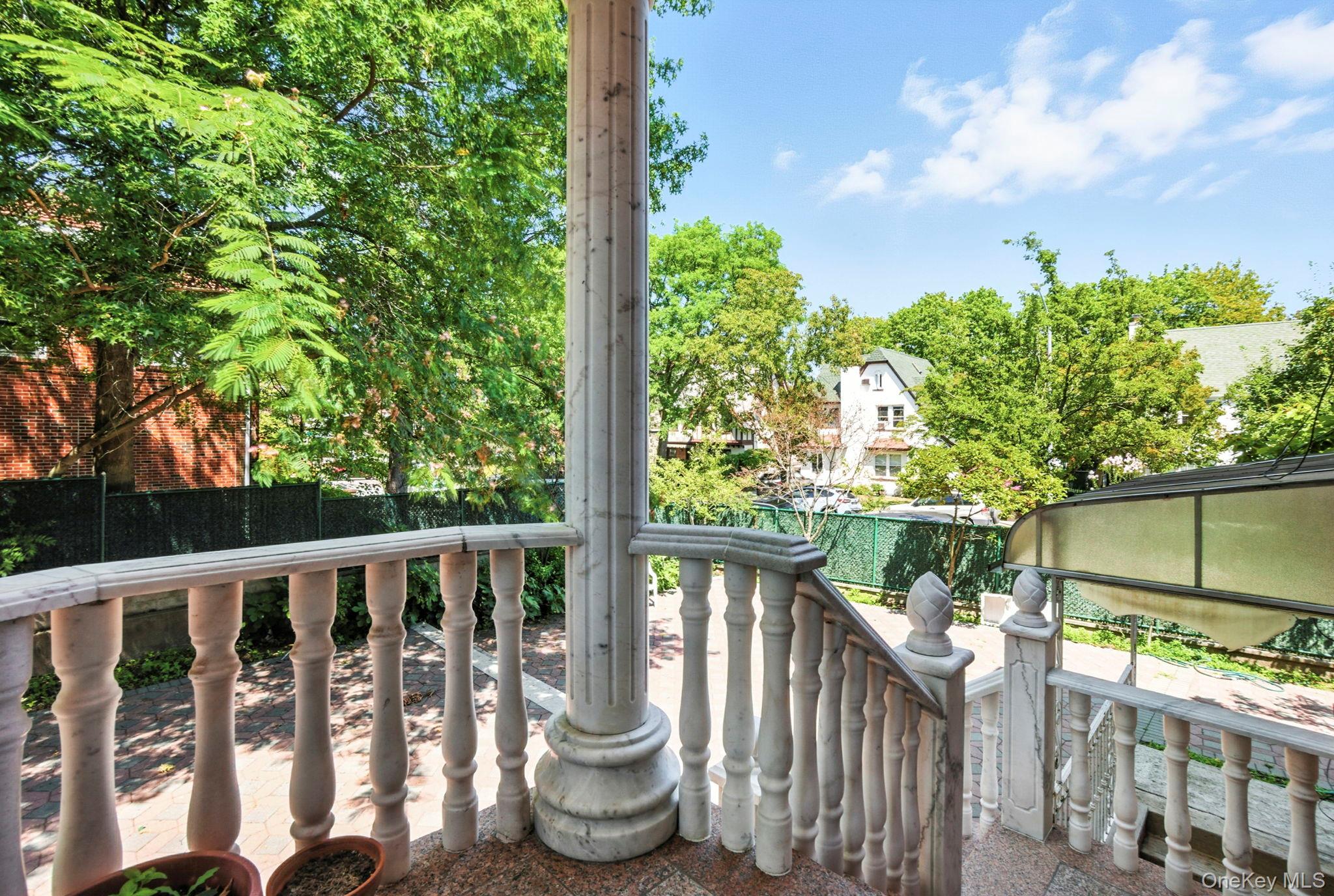 77-16 Kew Forest Lane, Flushing, NY 11375