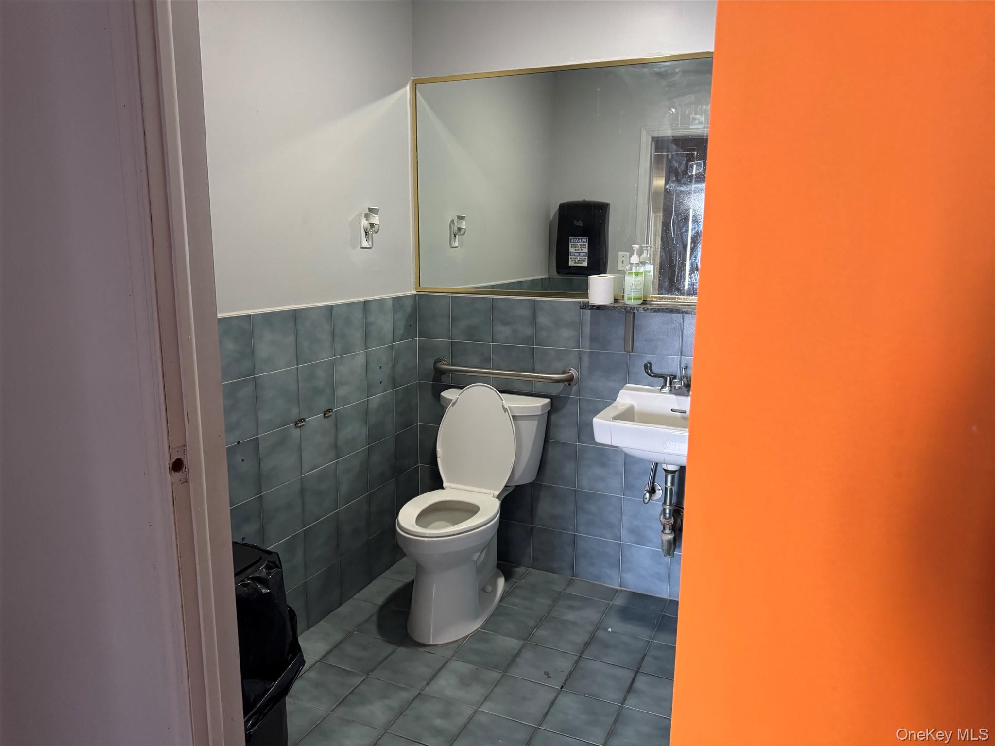 247-09 Jericho Turnpike # second floor, Bellerose, NY 11426