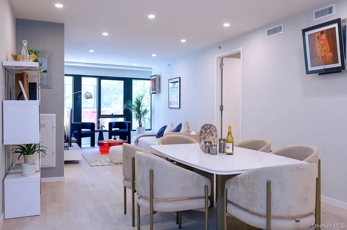 40-22 61st street # 3E, Woodside, NY 11377