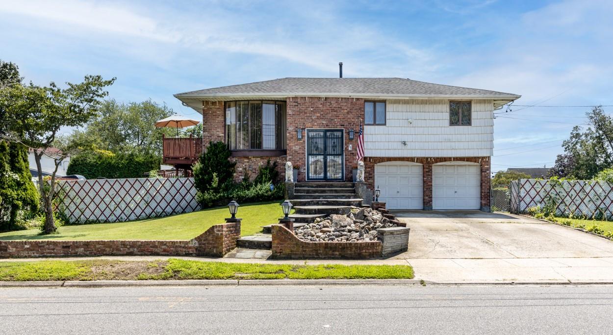 501 10th Street, West Babylon, NY 11704