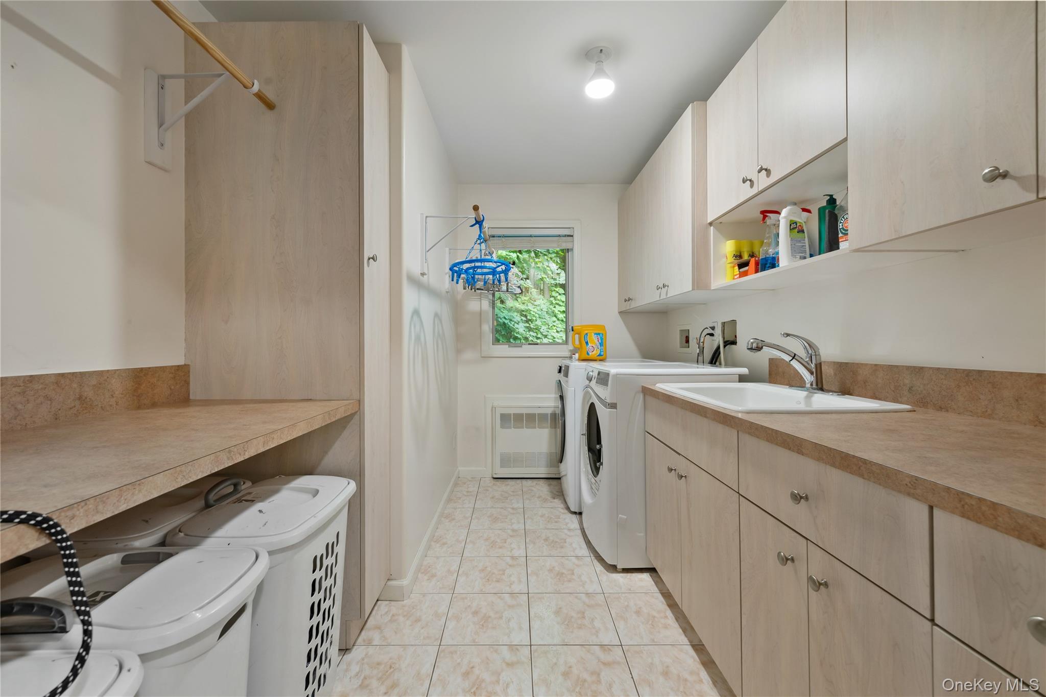 8 Harvest Court, Monsey, NY 10952