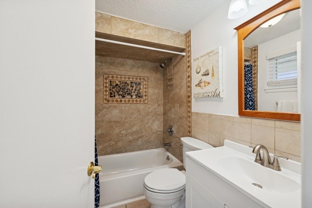 22 Soundview Drive # 207, Montauk, NY 11954