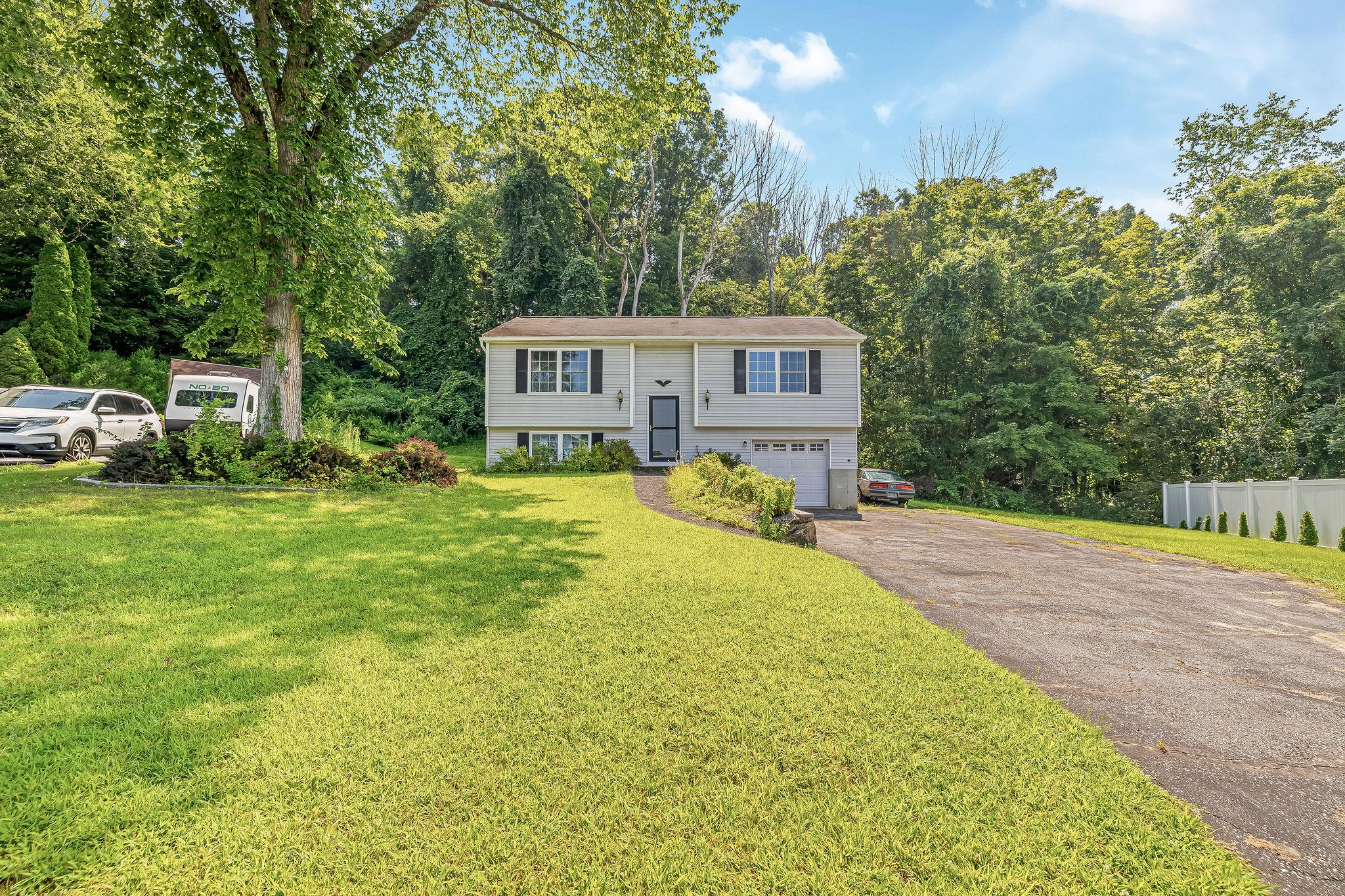 20 Hemlock Lane, Wingdale, NY 12594