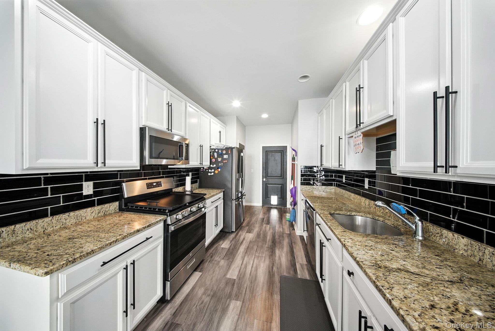 38 Highrose Ridge Way, Middletown, NY 10940