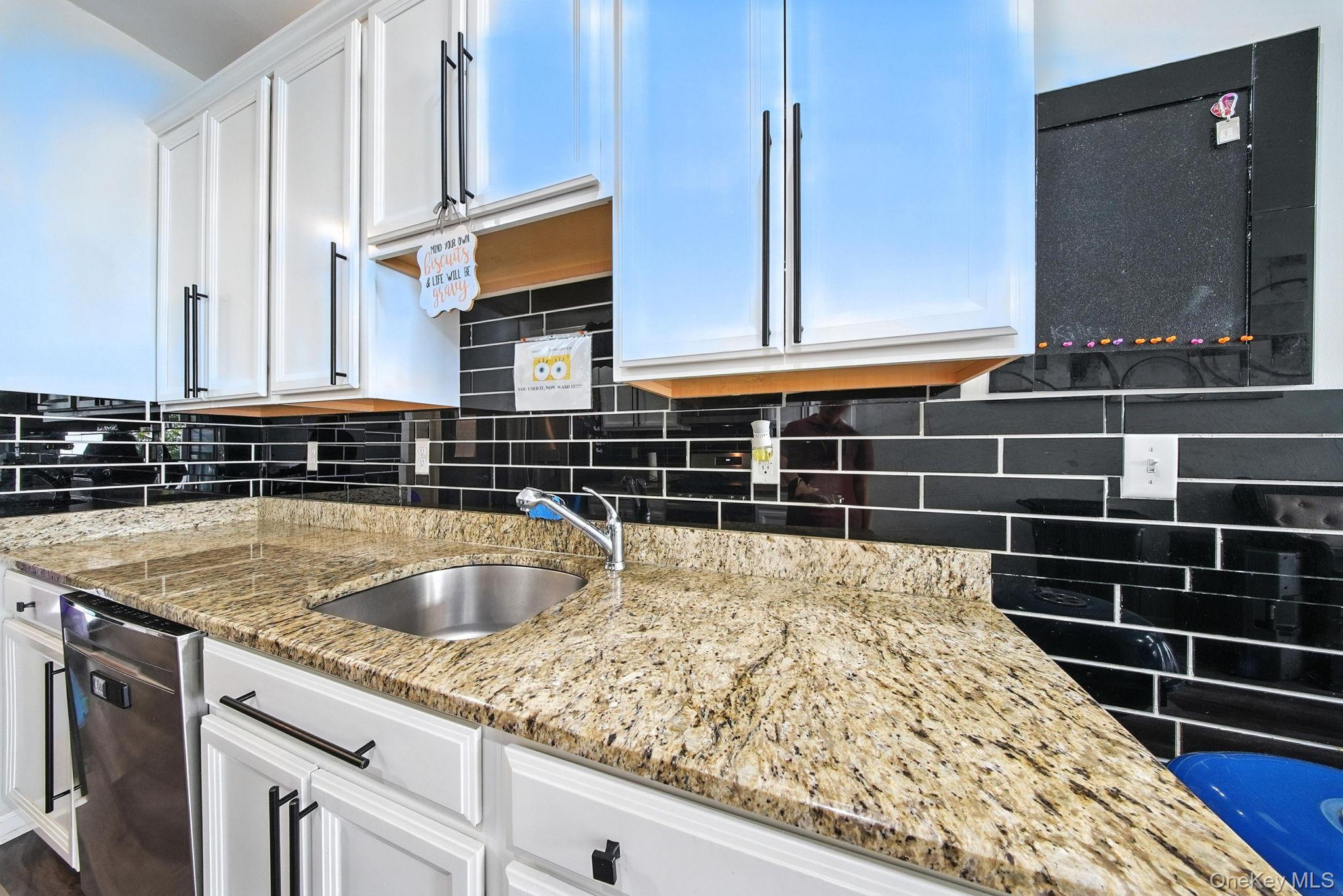 38 Highrose Ridge Way, Middletown, NY 10940