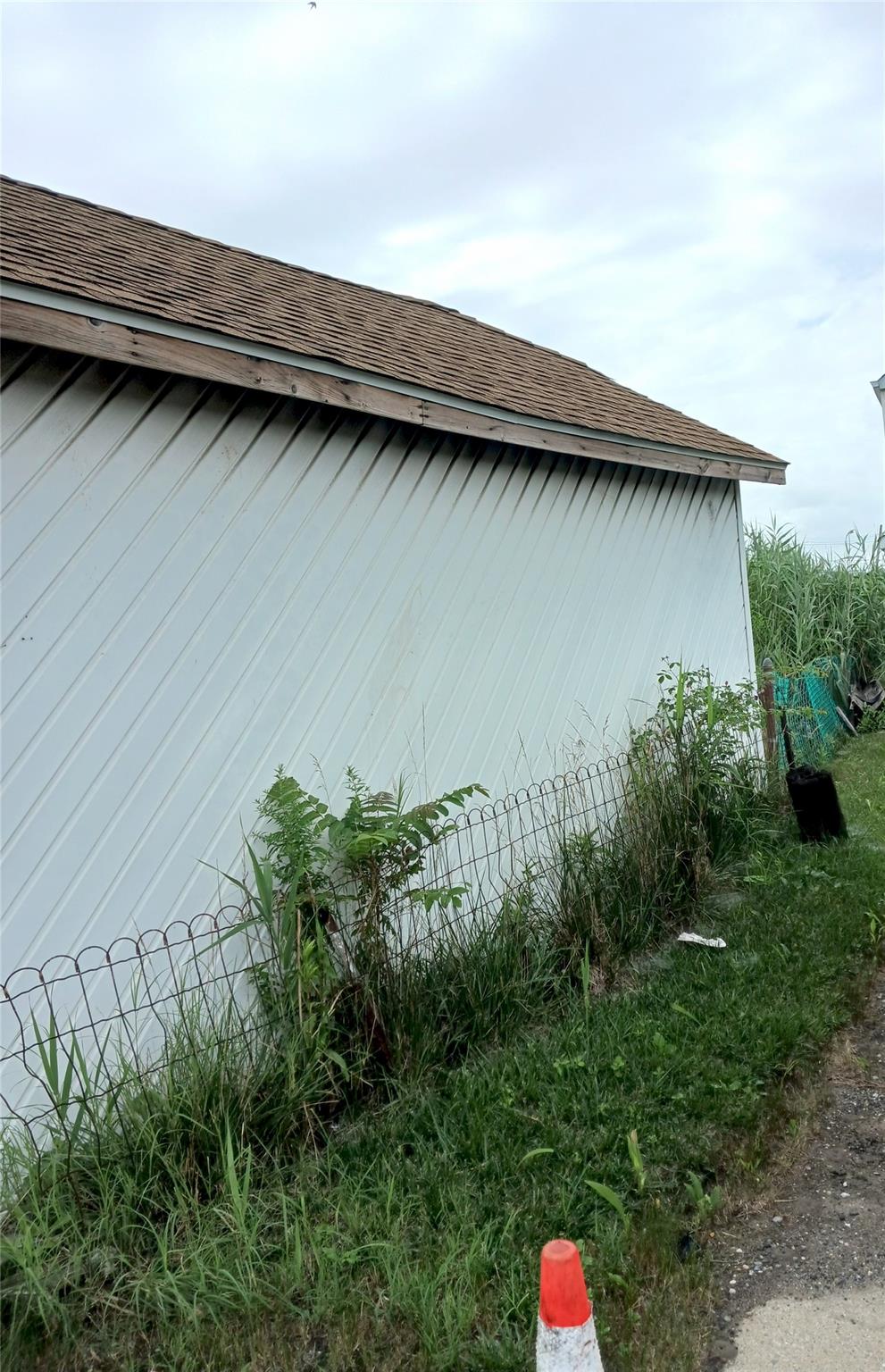 102-31 Russell Street, Hamilton Beach, NY 11414