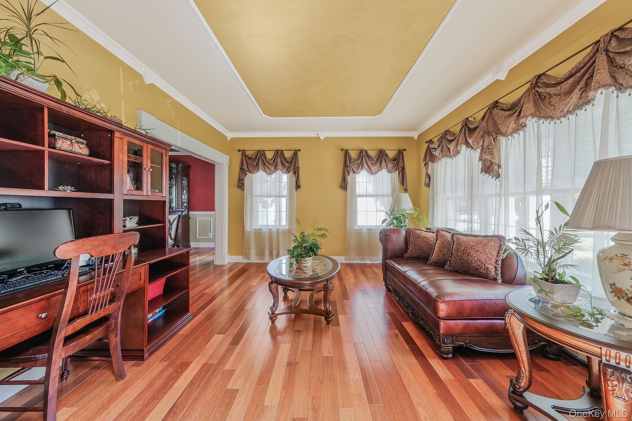 4 Premier Court, Nesconset, NY 11779