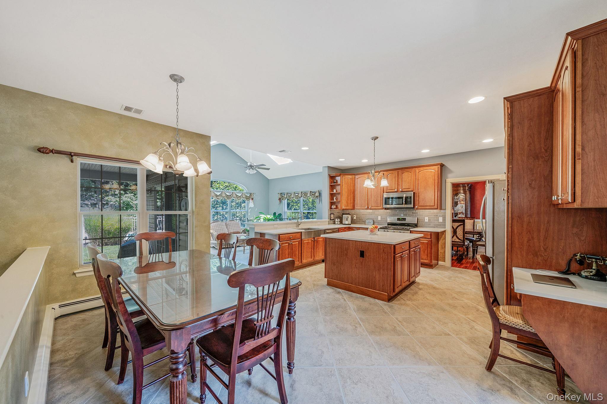 4 Premier Court, Nesconset, NY 11779