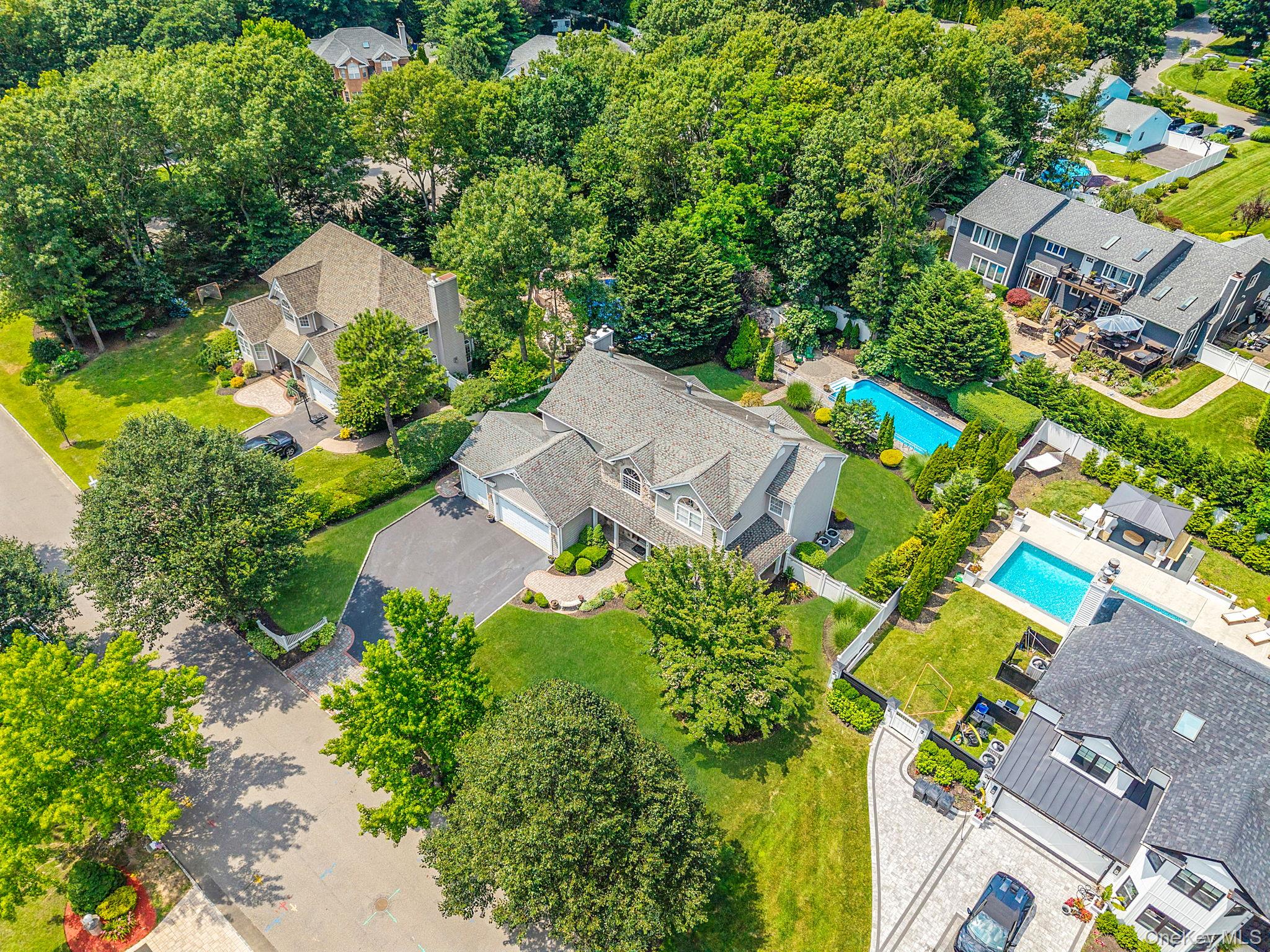 4 Premier Court, Nesconset, NY 11779