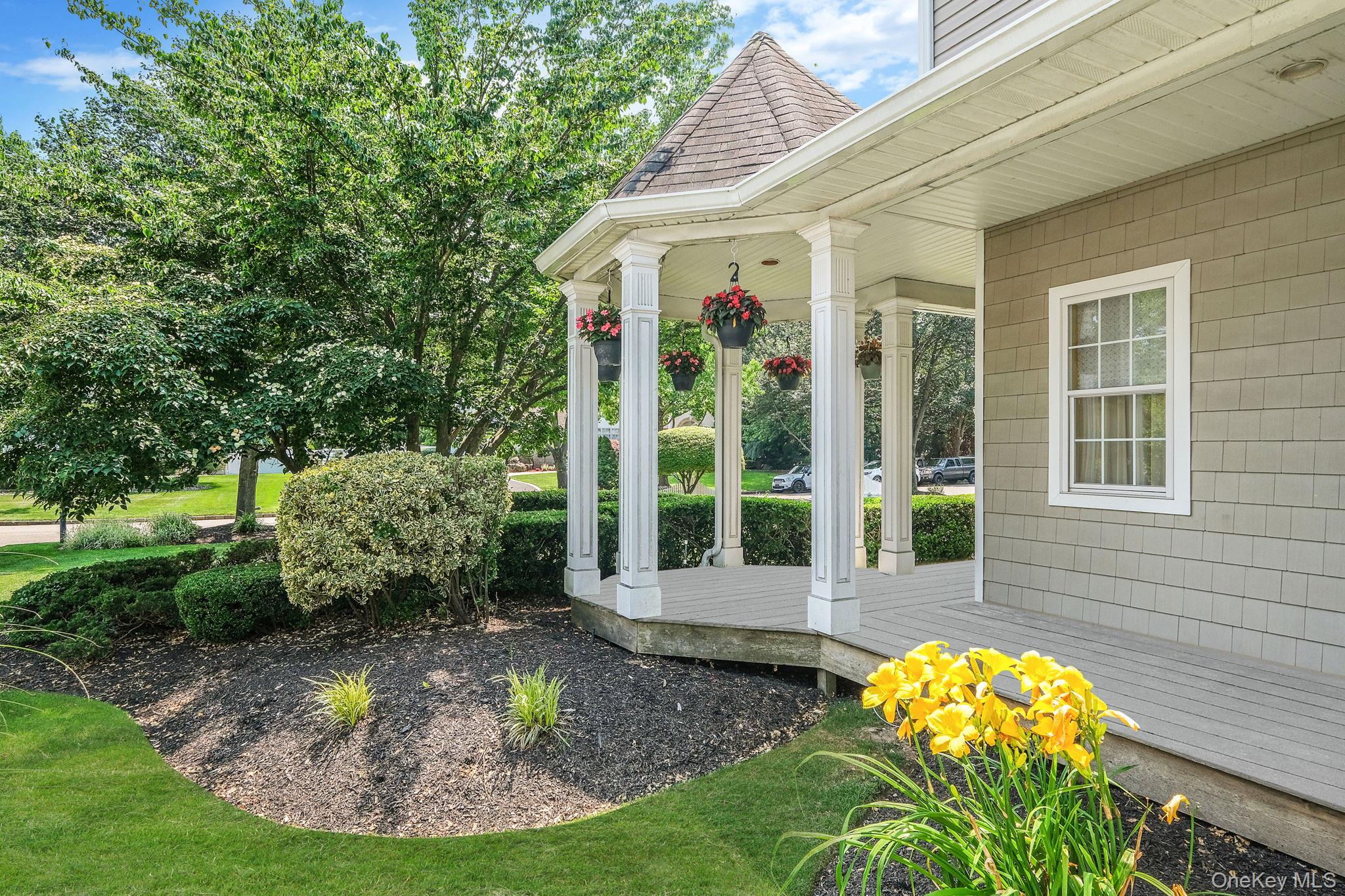 4 Premier Court, Nesconset, NY 11779