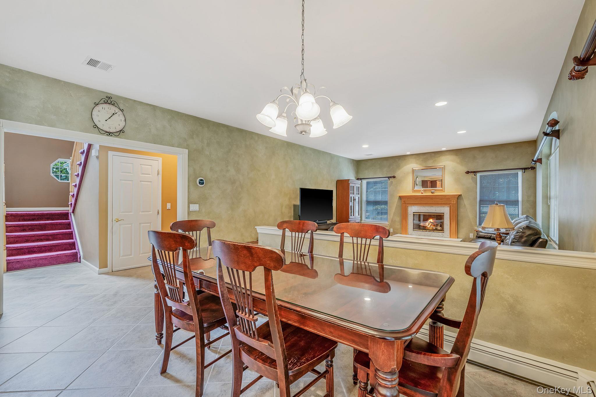 4 Premier Court, Nesconset, NY 11779