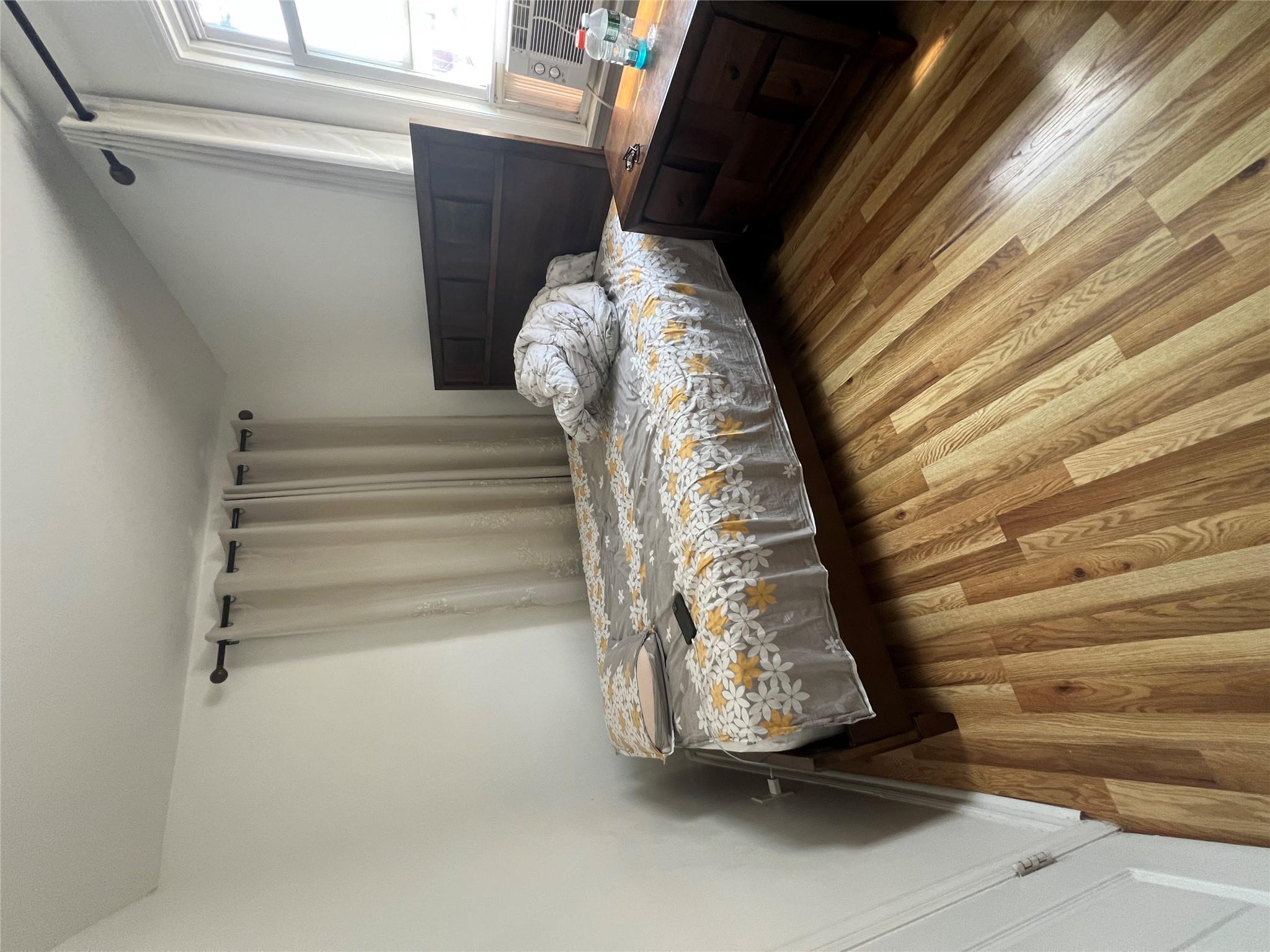 18822 119th Avenue, Saint Albans, NY 11412