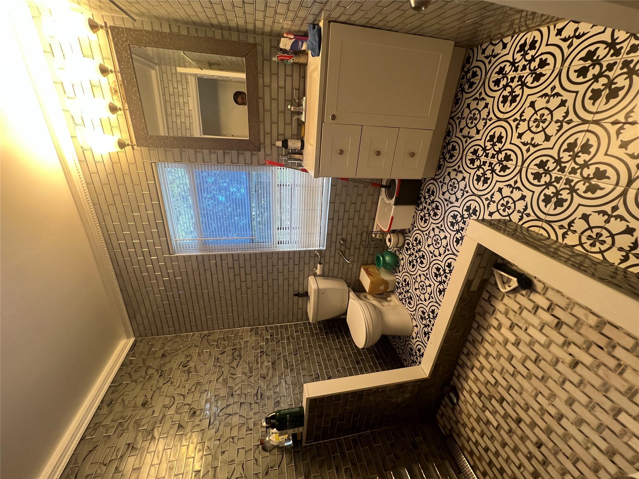 18822 119th Avenue, Saint Albans, NY 11412