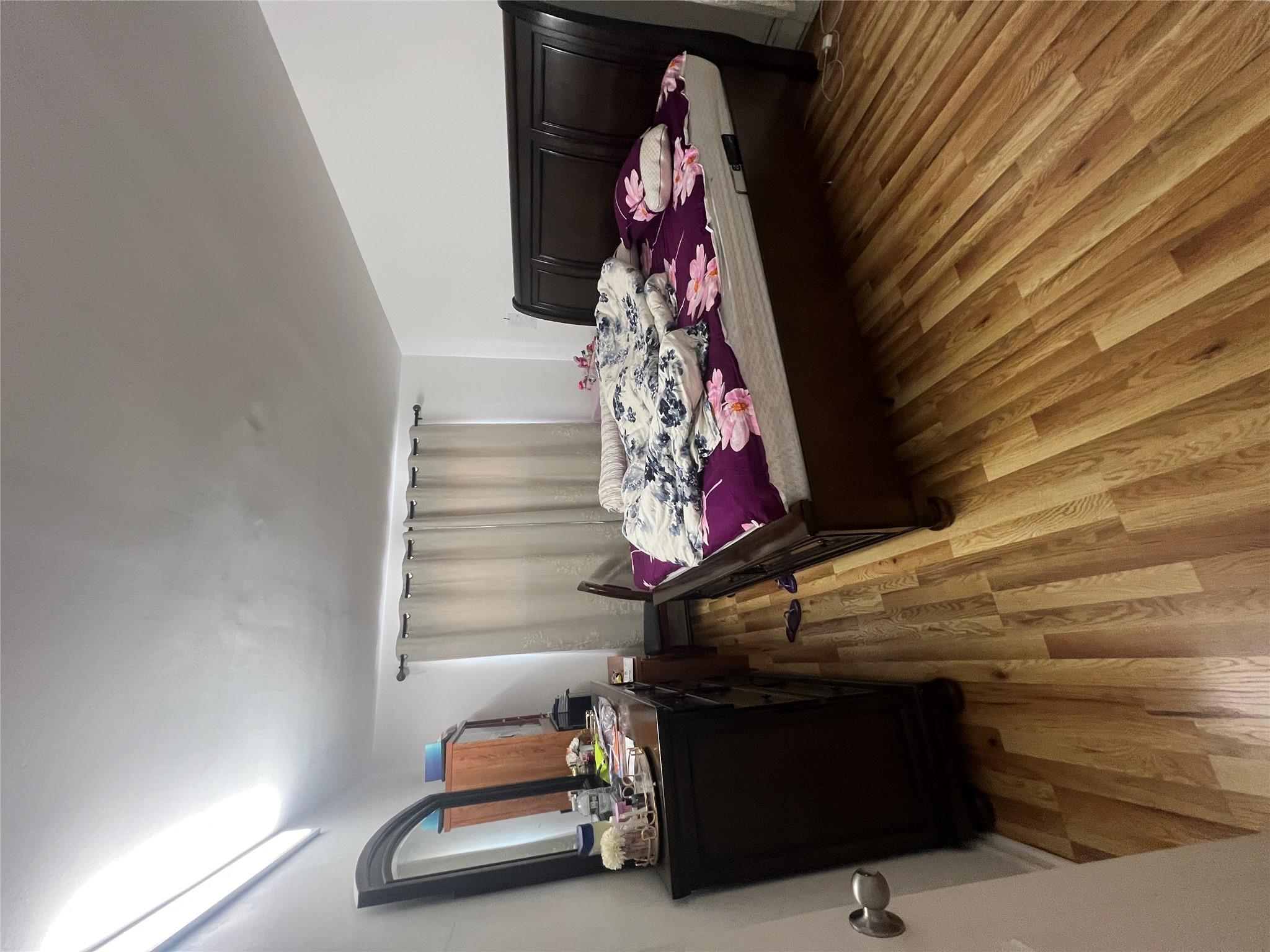 18822 119th Avenue, Saint Albans, NY 11412