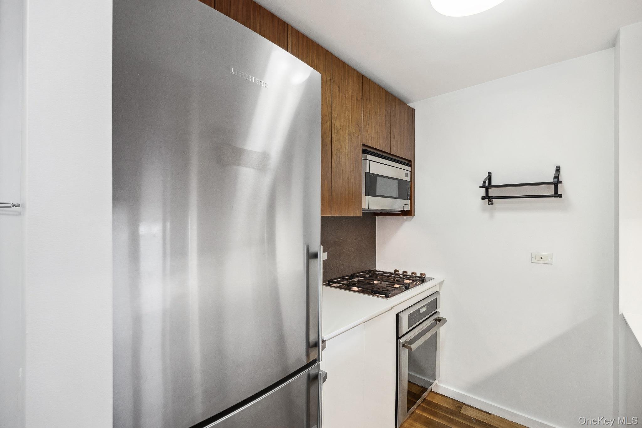 515 E 72nd Street # 7H, New York (Manhattan), NY 10021