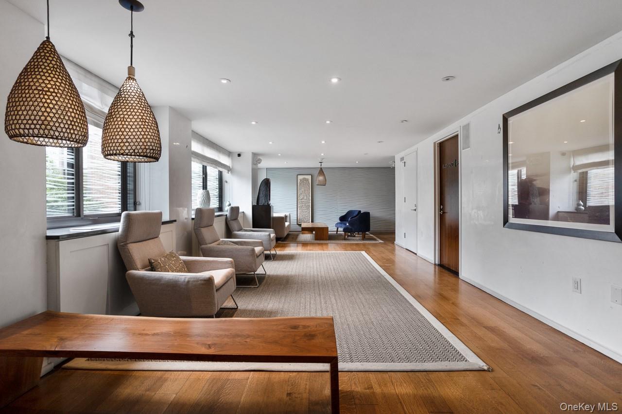 515 E 72nd Street # 7H, New York (Manhattan), NY 10021