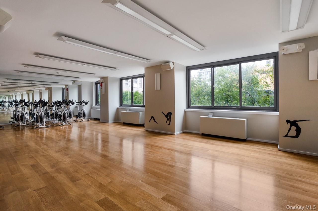 515 E 72nd Street # 7H, New York (Manhattan), NY 10021