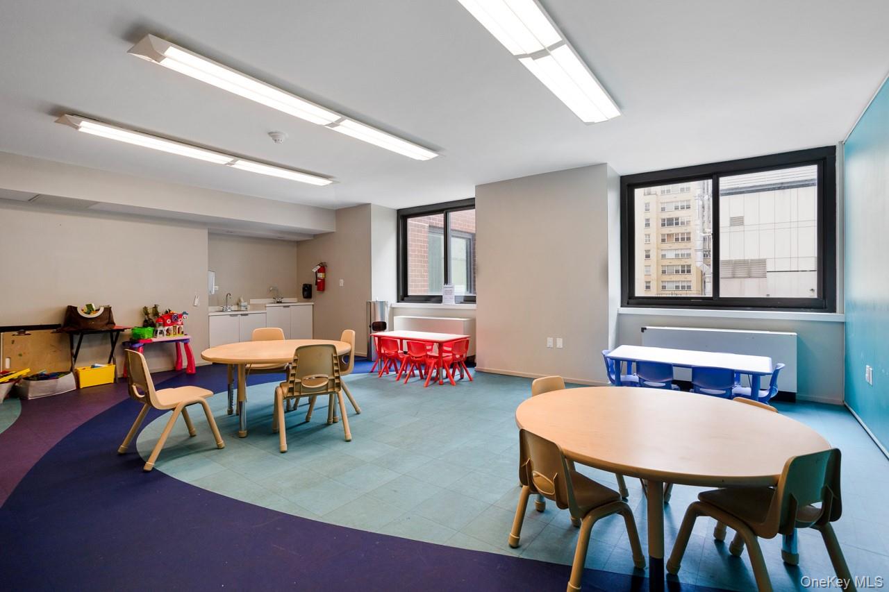 515 E 72nd Street # 7H, New York (Manhattan), NY 10021